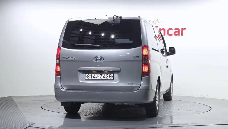 Hyundai Grand Starex