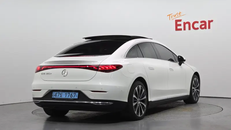 Mercedes-Benz EQE
