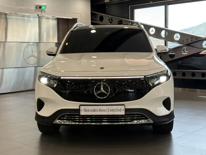 Mercedes-Benz EQB
