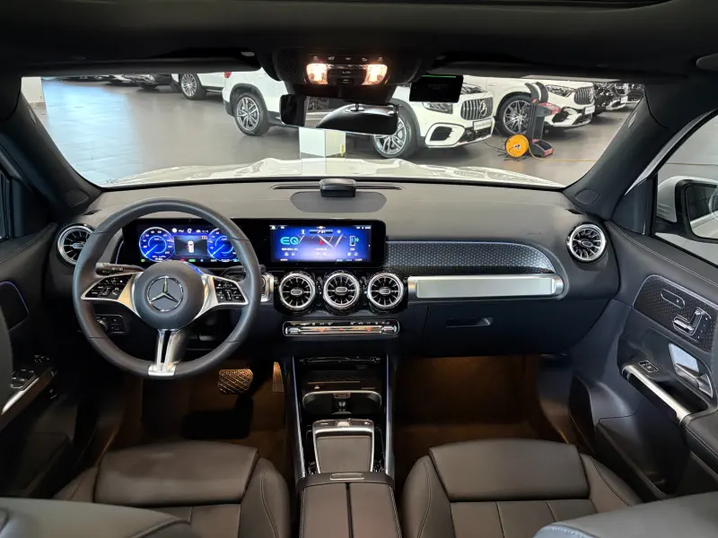 Mercedes-Benz EQB