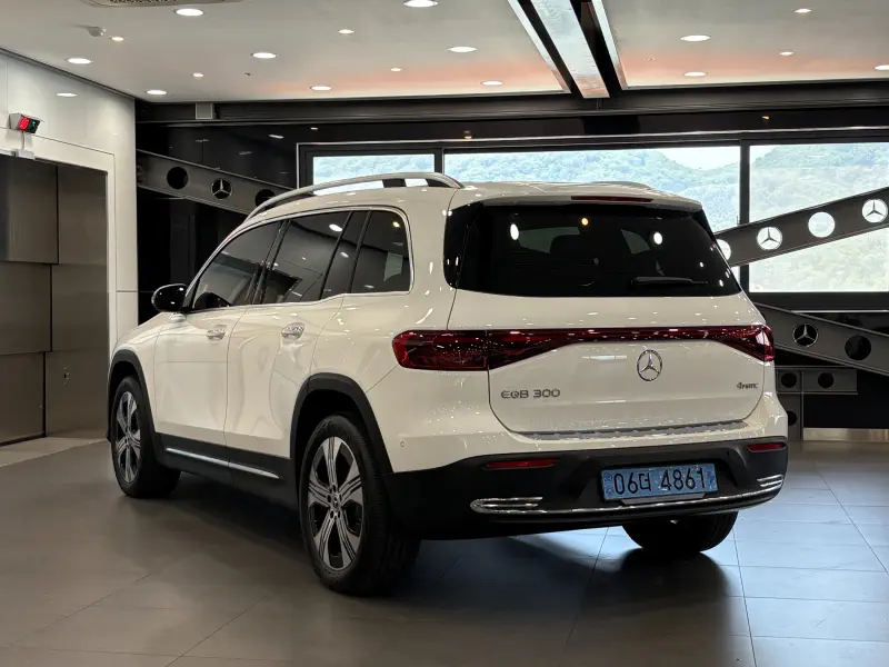 Mercedes-Benz EQB