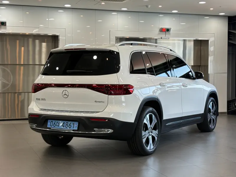 Mercedes-Benz EQB