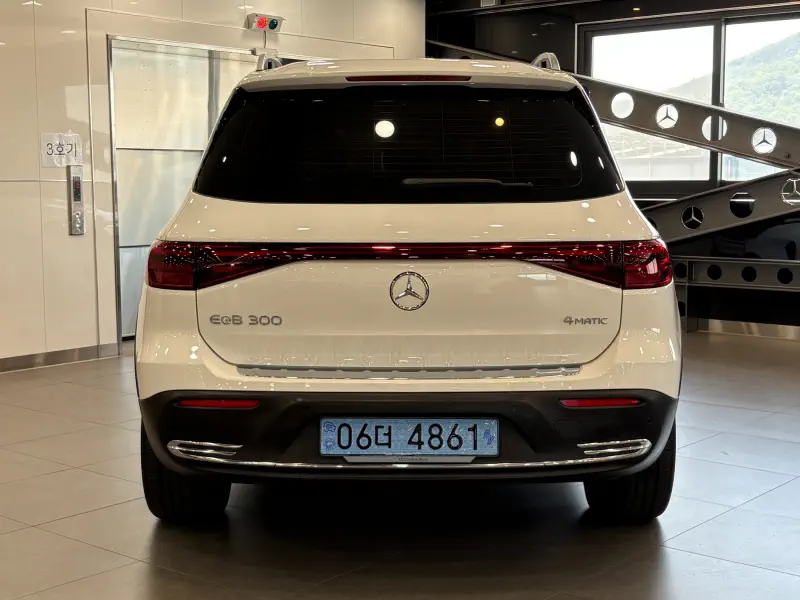 Mercedes-Benz EQB
