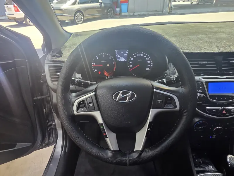 Hyundai Accent