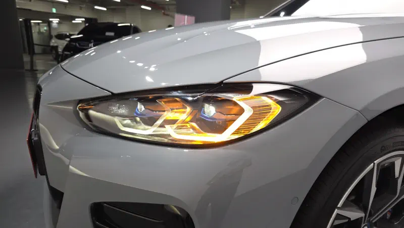 BMW i4
