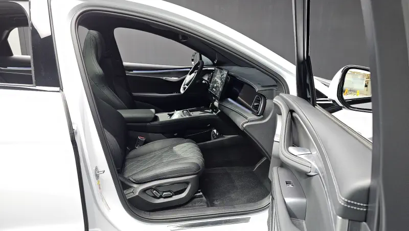 BYD Sealion 7