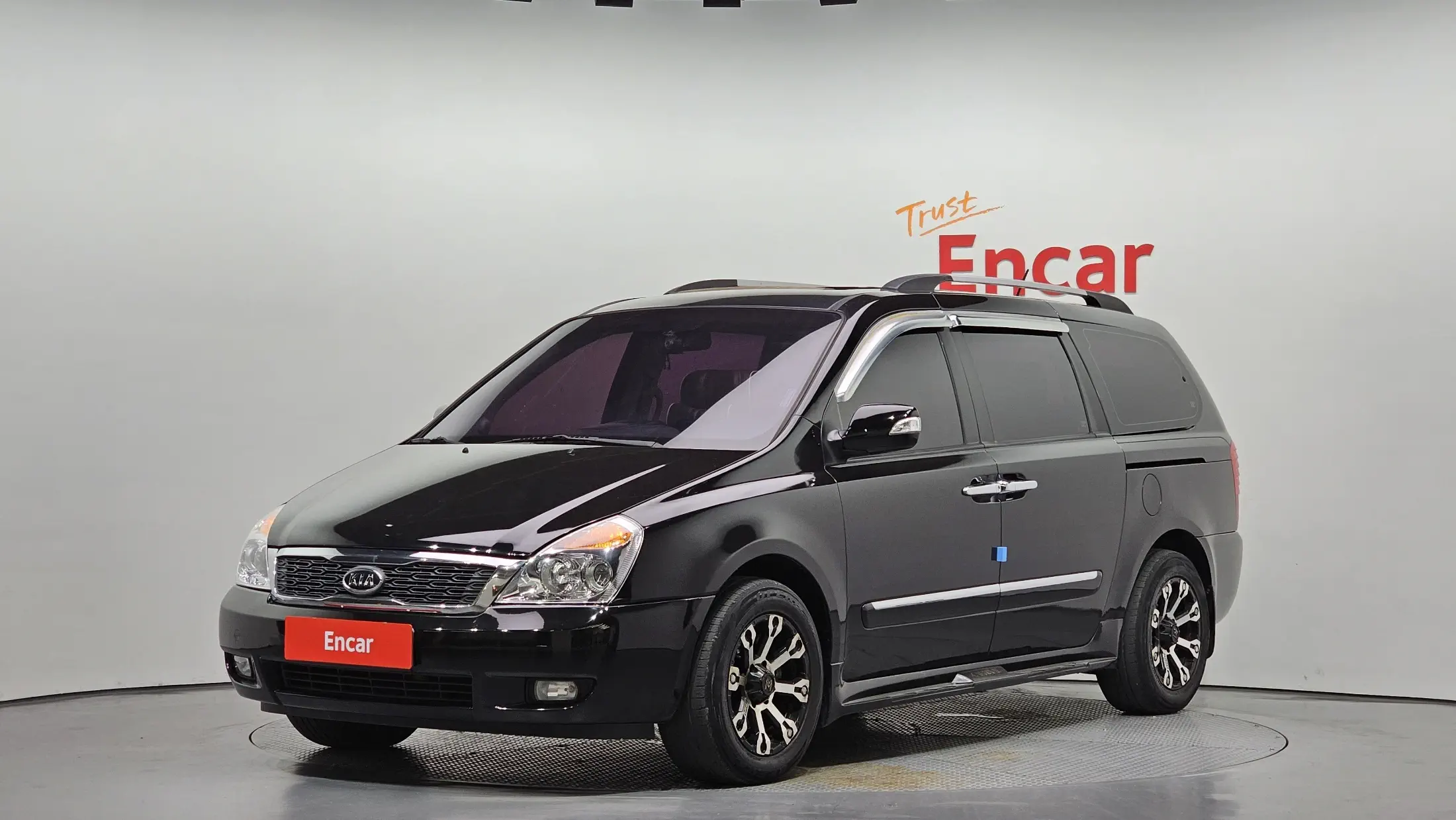 Kia Carnival 2011
