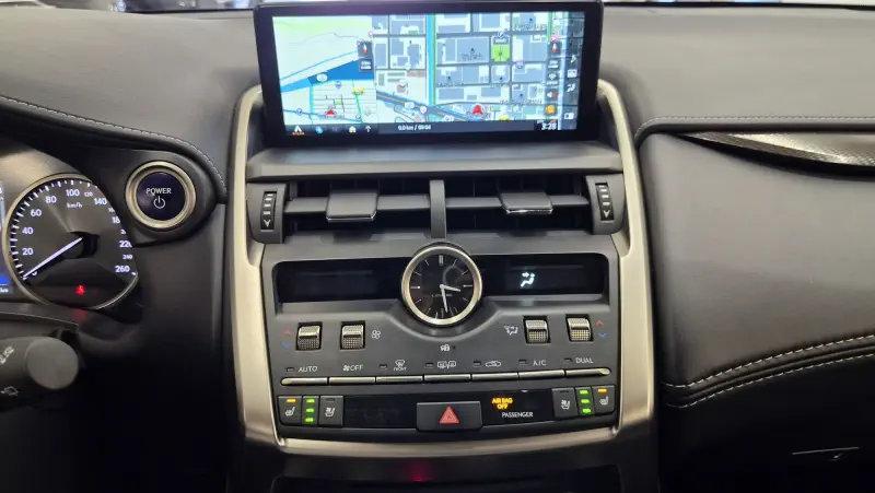 Lexus NX300h