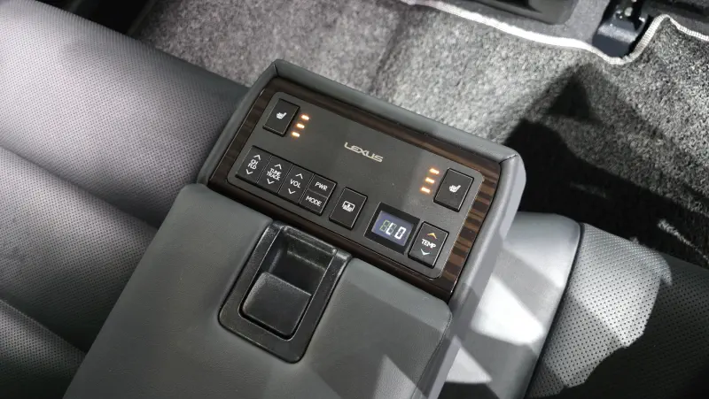 Lexus ES300h