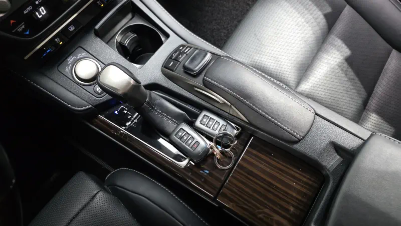 Lexus ES300h