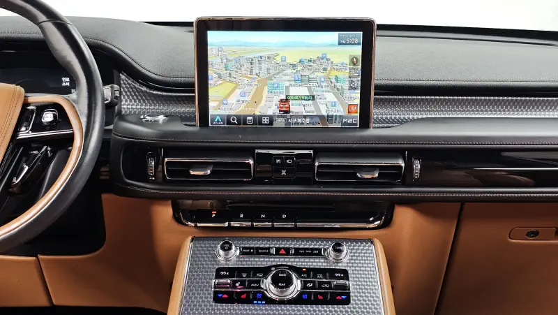Lincoln Aviator