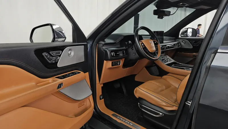 Lincoln Aviator