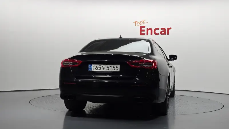 Maserati Quattroporte