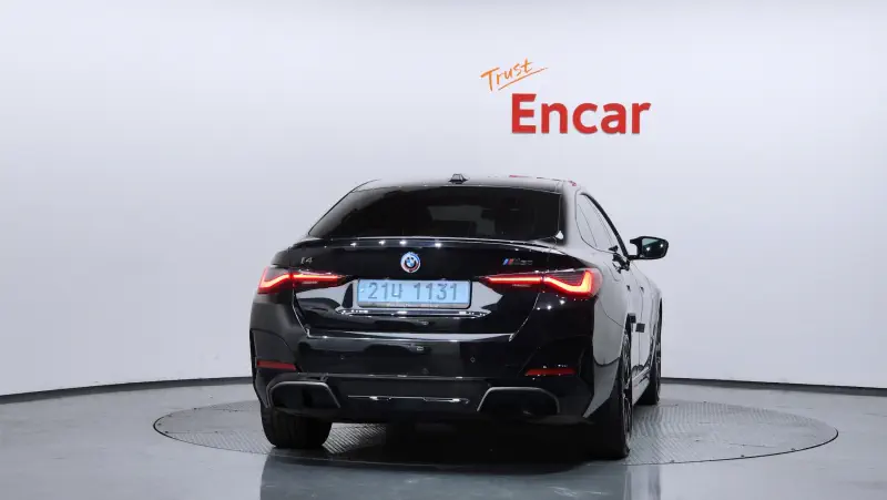 BMW i4