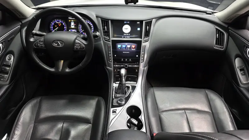 Infiniti Q50