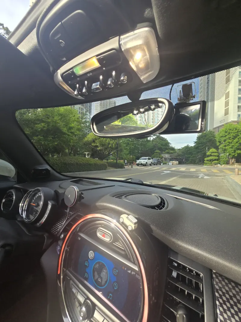 MINI Cabrio