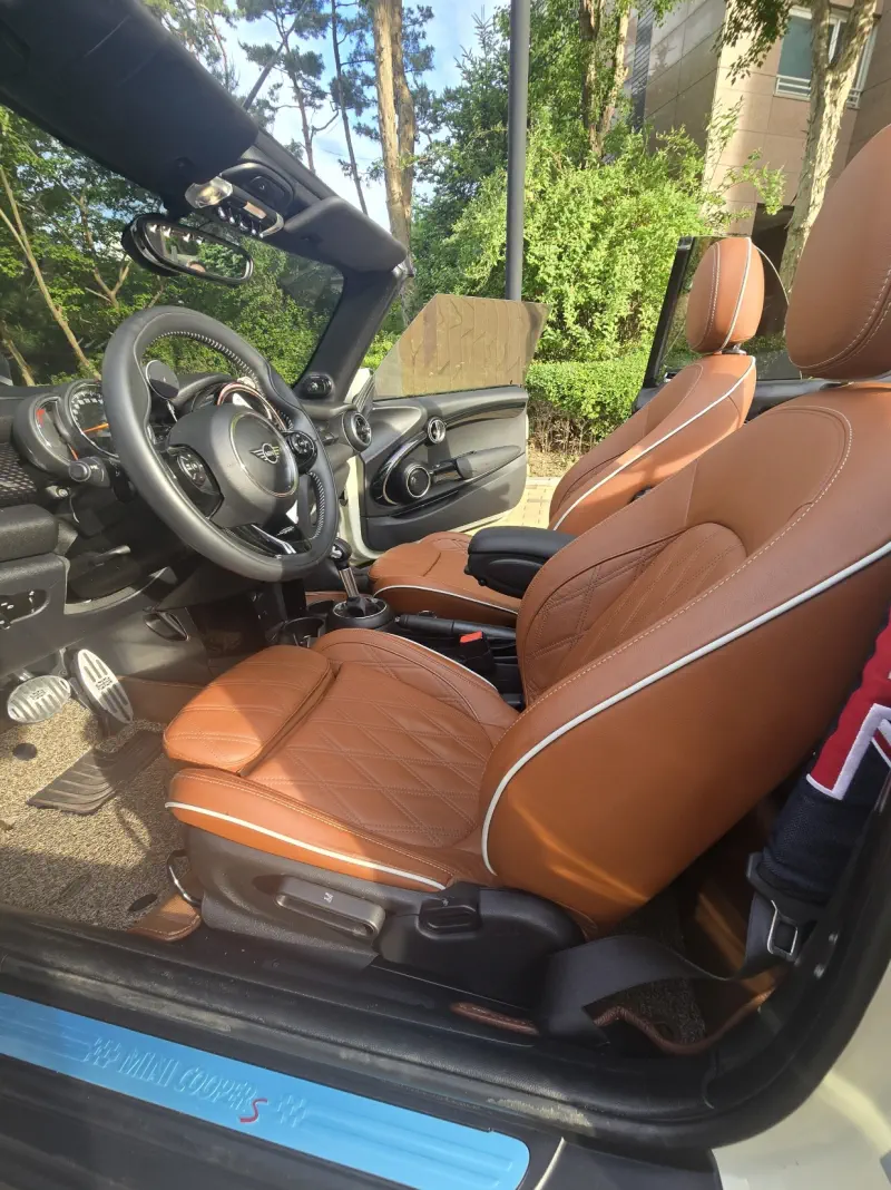 MINI Cabrio