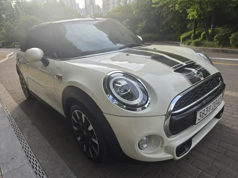 MINI Cabrio