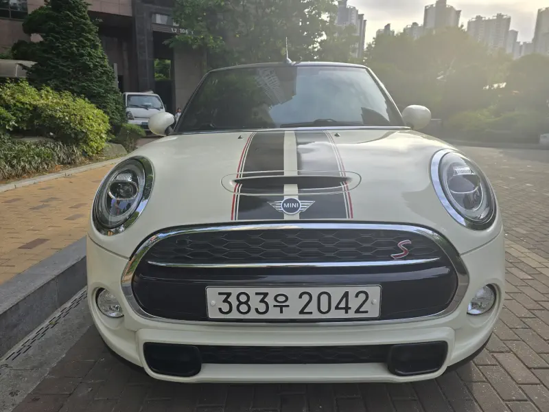 MINI Cabrio