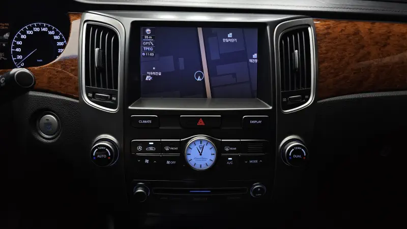 Hyundai Equus
