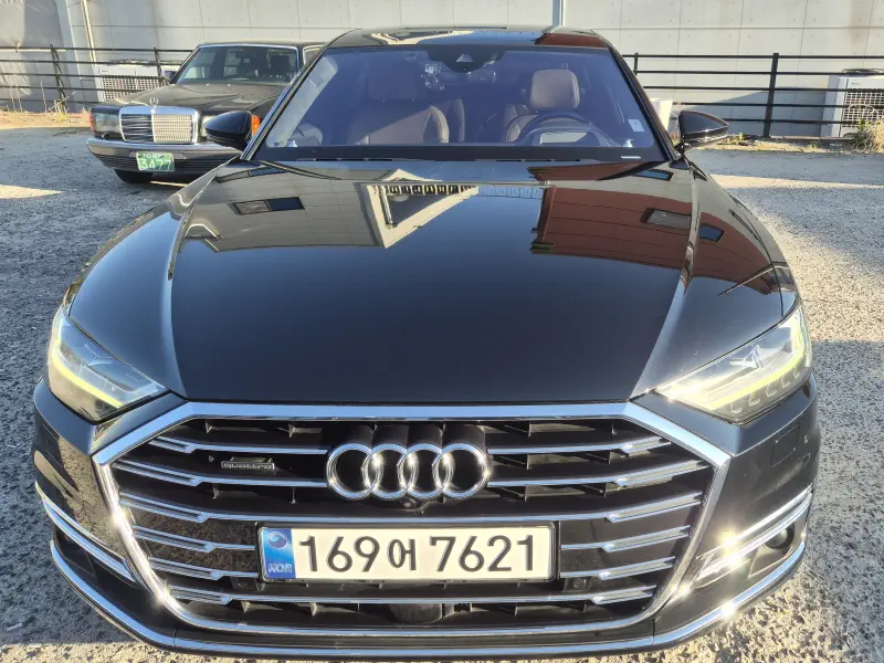 Audi A8
