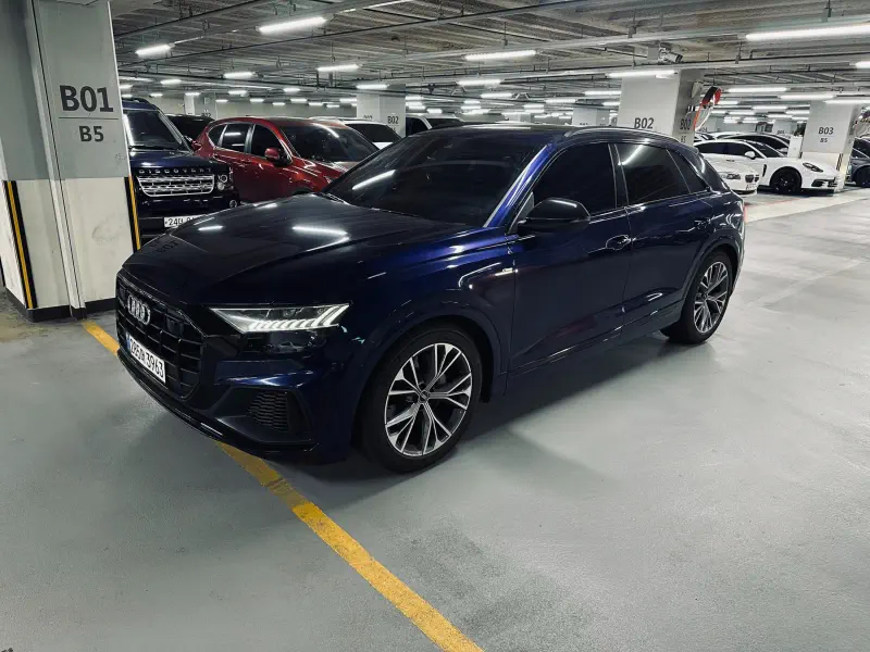 Audi Q8