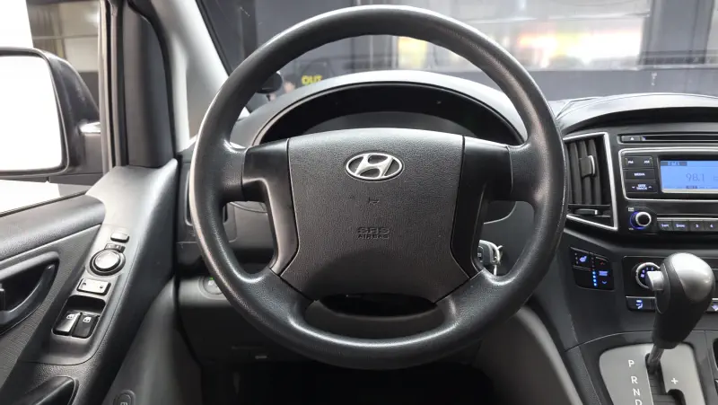 Hyundai Grand Starex