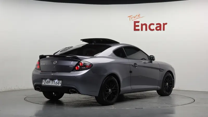 Hyundai Tuscani