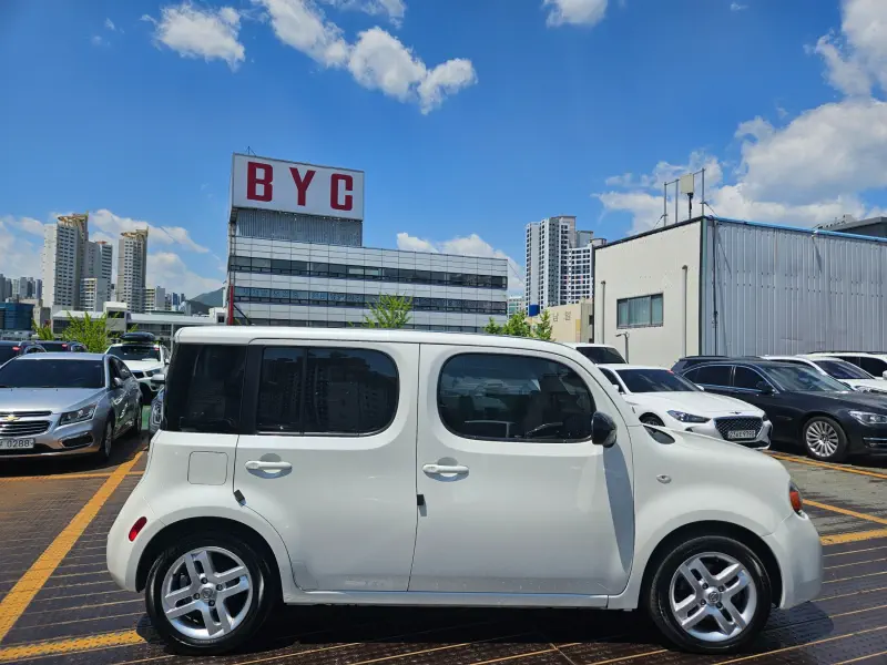 Nissan Cube