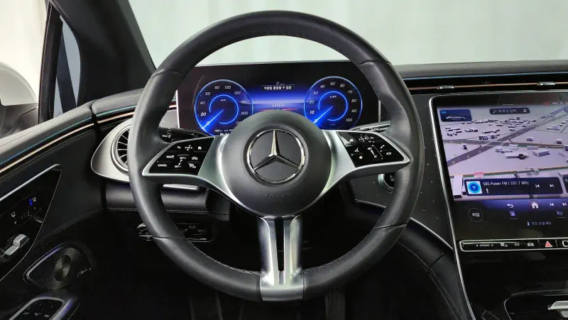Mercedes-Benz EQE