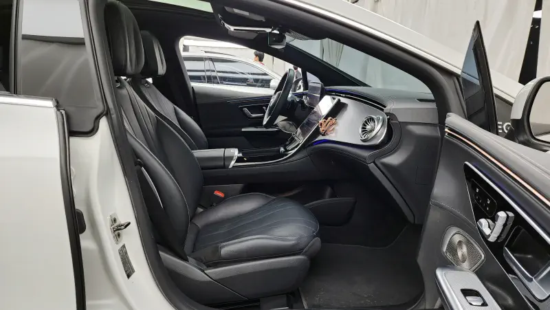 Mercedes-Benz EQE