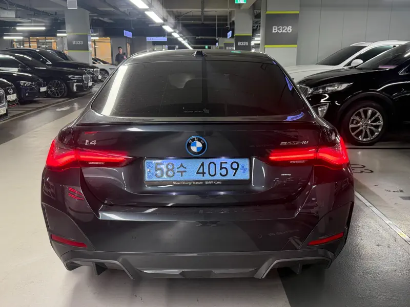 BMW i4