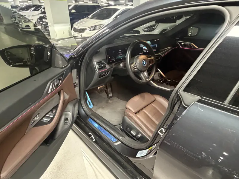 BMW i4