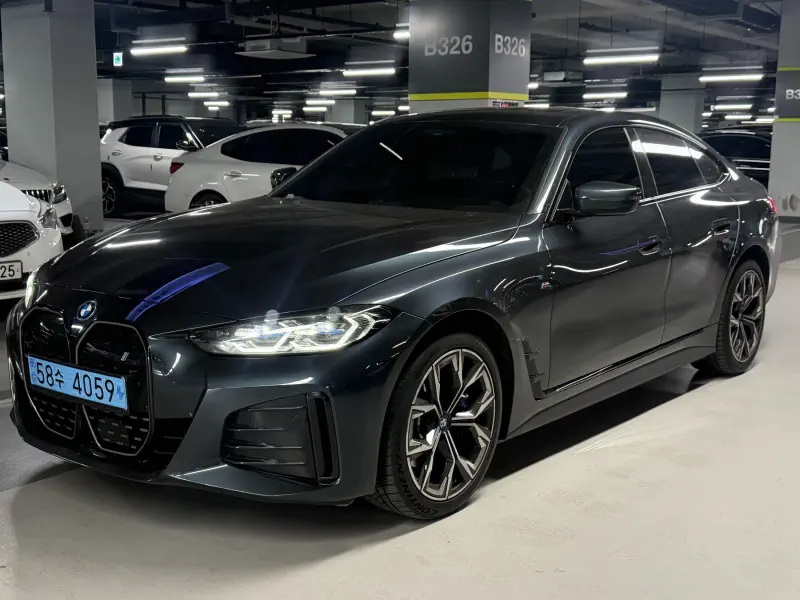 BMW i4