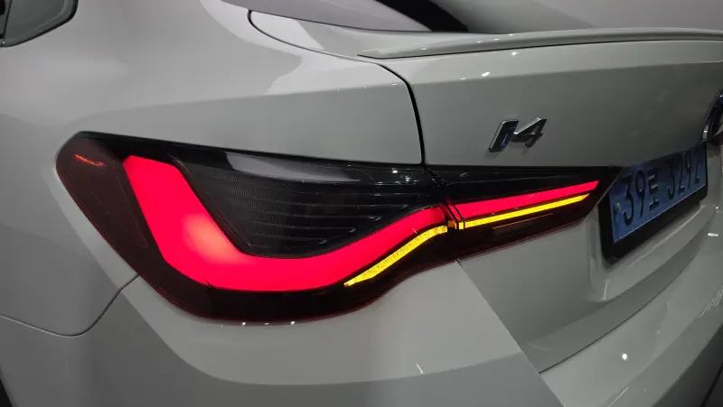 BMW i4