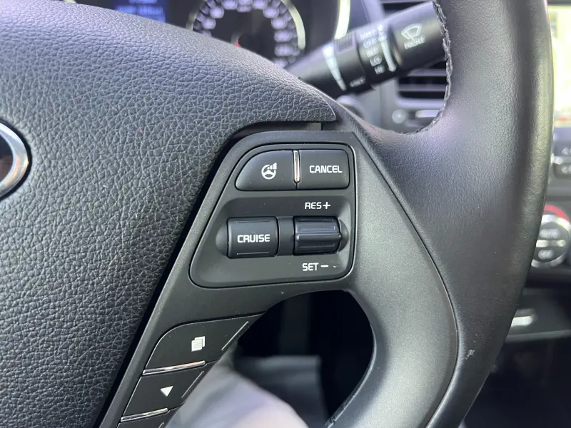 Купить Kia K3 Jeonbuk из Кореи
