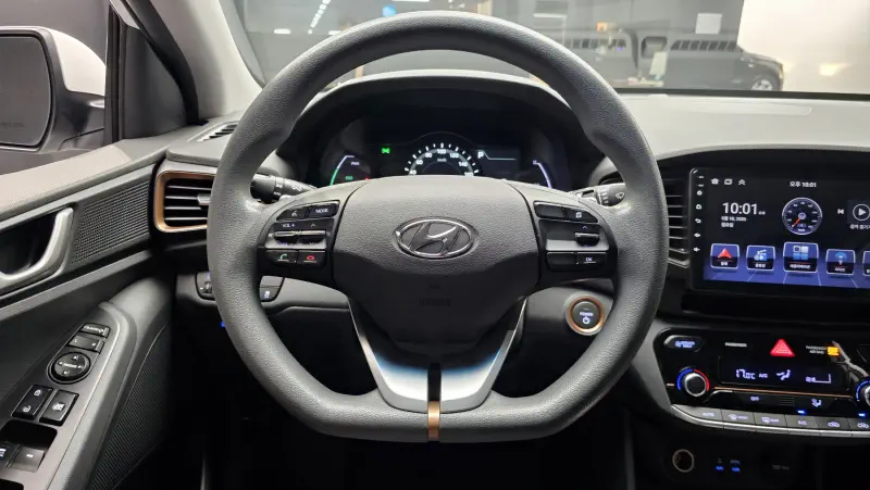 Hyundai Ioniq