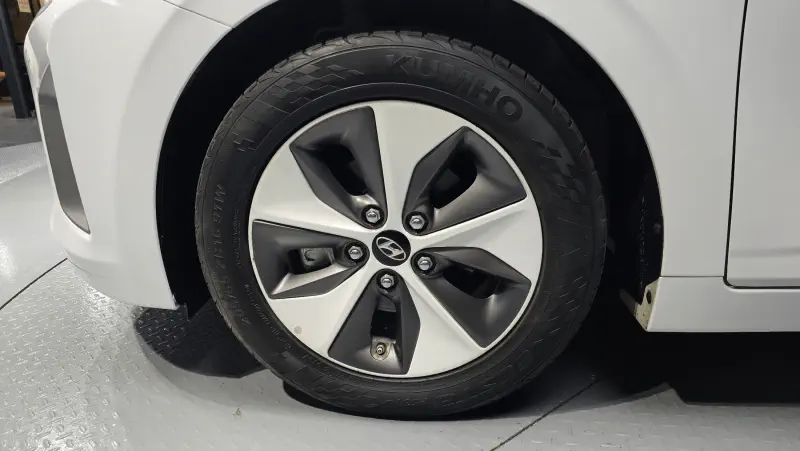 Hyundai Ioniq