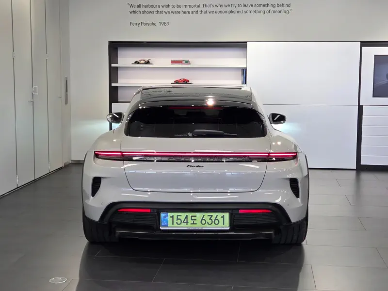Porsche Taycan
