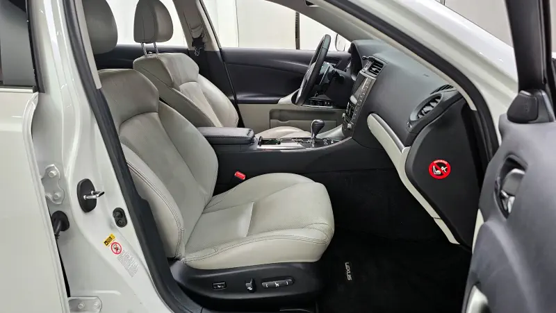 Lexus IS250