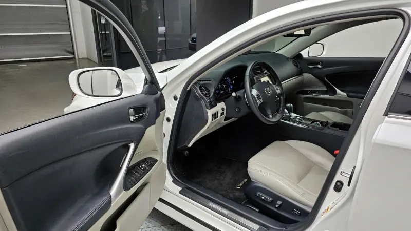 Lexus IS250