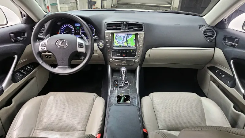 Lexus IS250