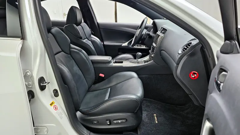 Lexus IS250