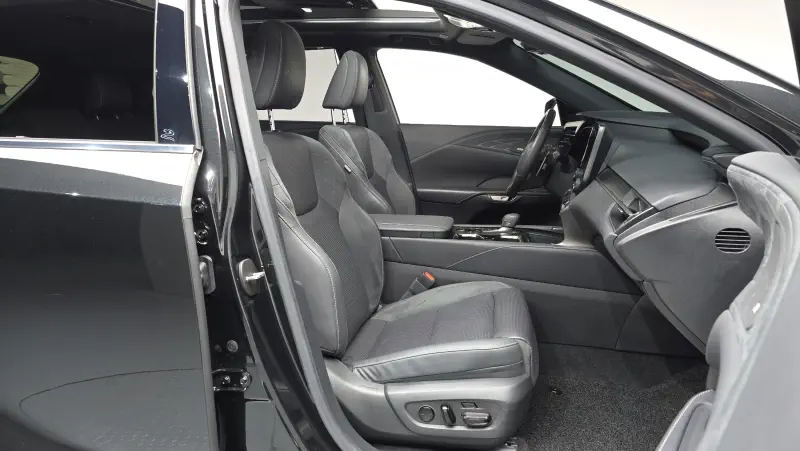Lexus RX450h+