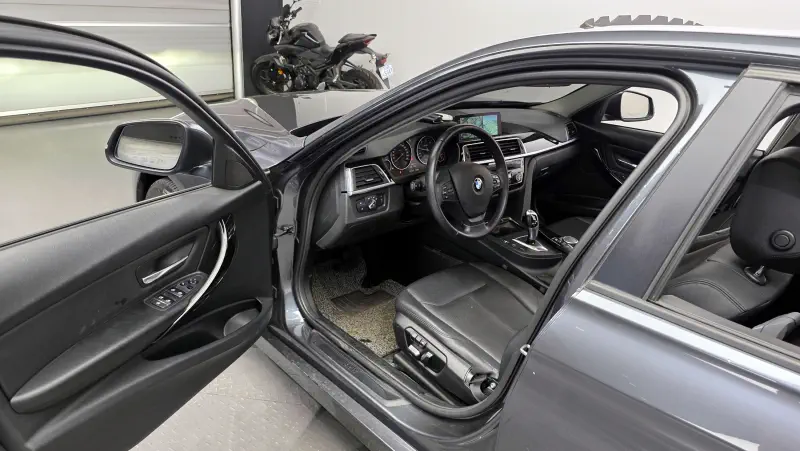 BMW 3-Series