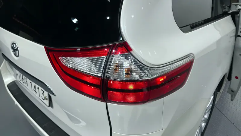 Toyota Sienna