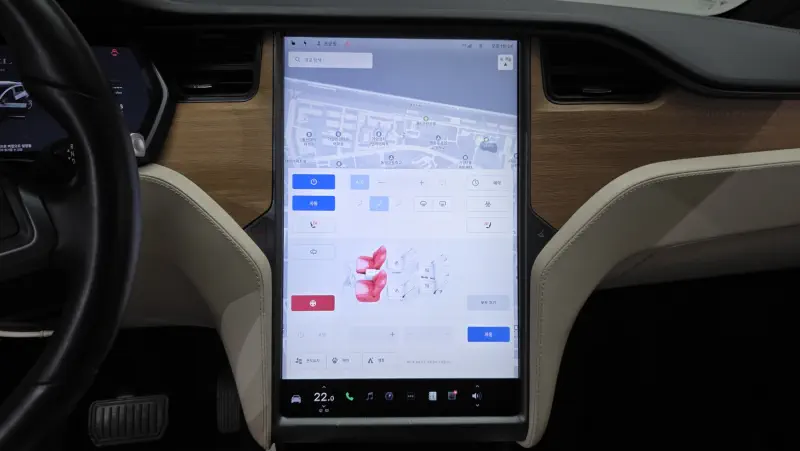 Tesla MODEL X