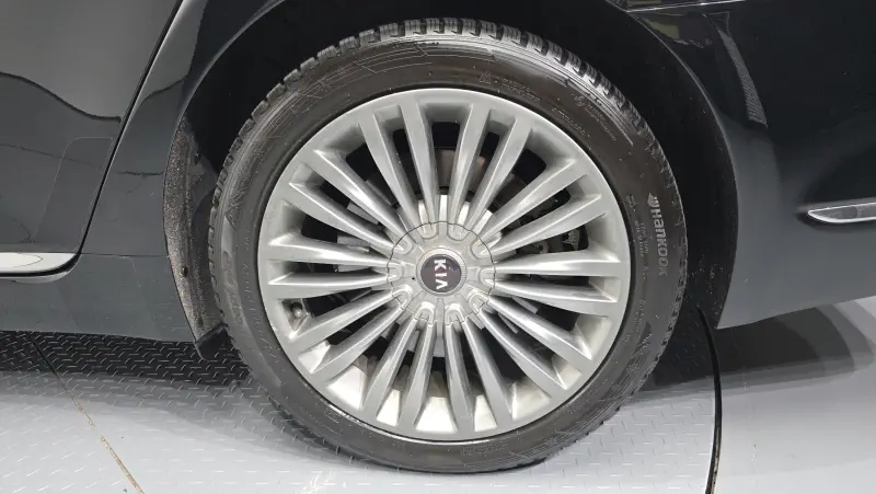 Kia K9