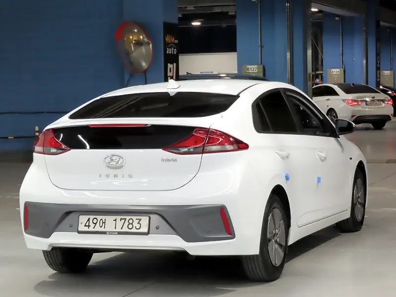 Hyundai Ioniq