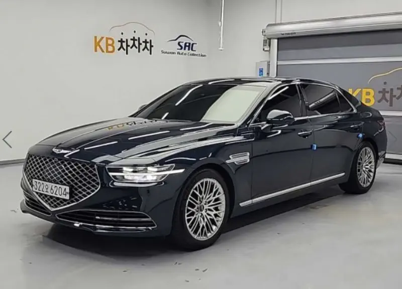 Genesis G90